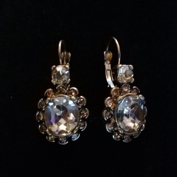 Classic vintage style earrings - Picture 2 of 2